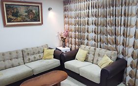 Zohar'S Apartment
