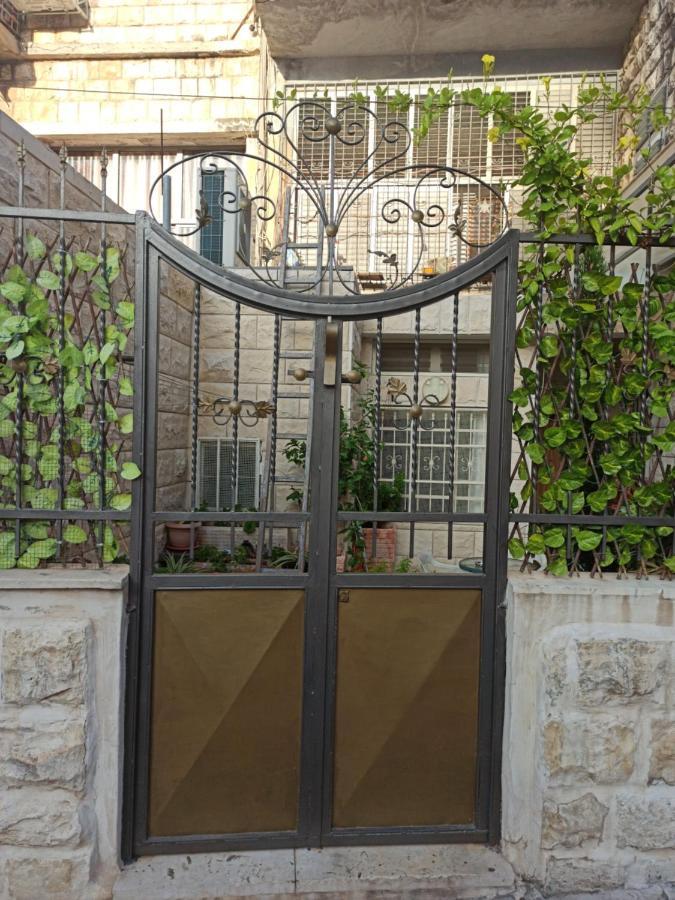 Zohar'S Apartment Haifa Exterior foto
